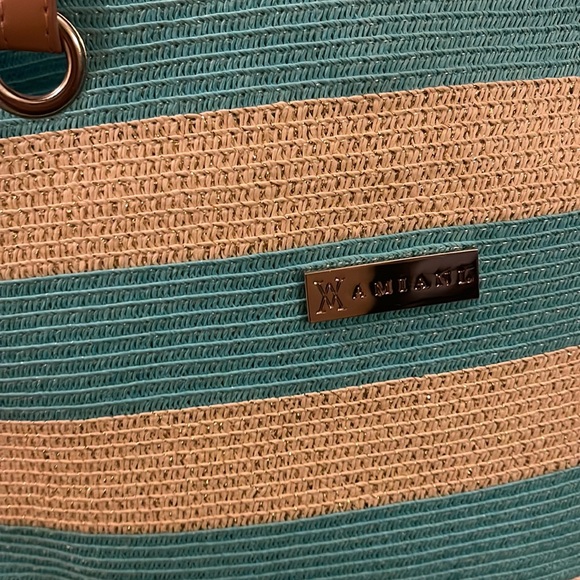 Amiani please check all picture of condition - Picture 8 of 17